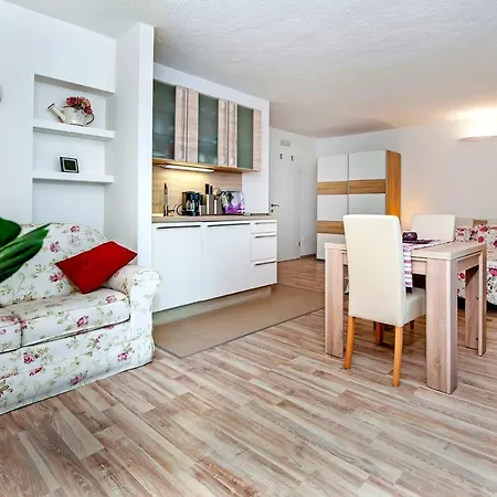 Apartments Figarola Rovinj Exteriör bild